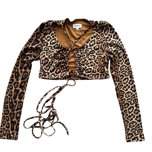 Superdown Mikaela Leopard Print Wrap Top SZ Small Long Sleeve Coachella NWT - Picture 3 of 8